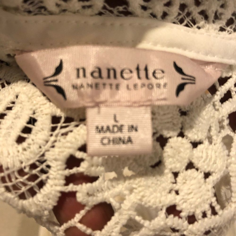 Nanette Lepore cream crocheted sleeveless top size large - Picture 9 of 16